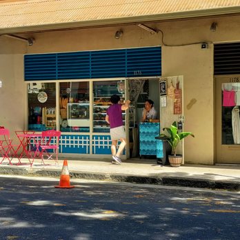 Ocean Side Bakery - Storefront, mauka end of Smith Street, across from the park. - Bakeries Near Me - Honolulu, Hawaii