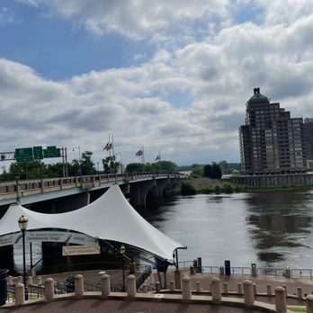Mortensen Riverfront Plaza - Parks Near Me - Hartford, Connecticut