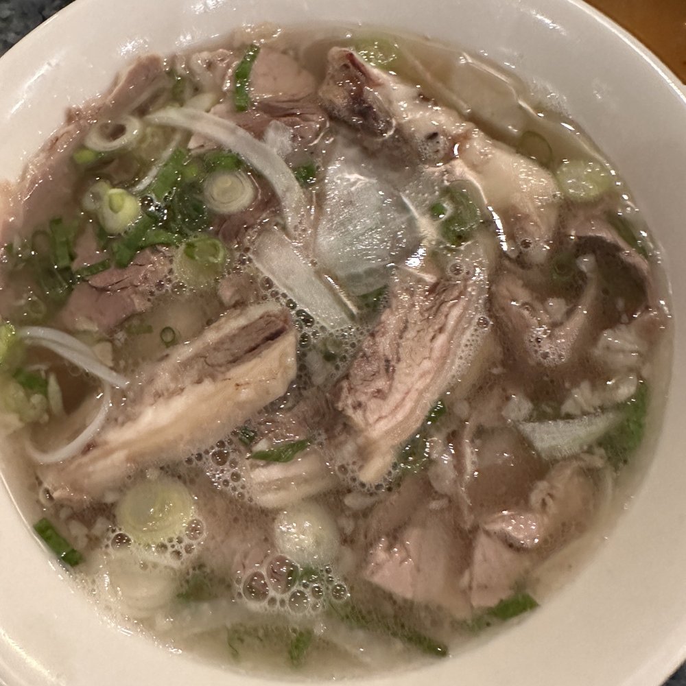 Pho 88 Vietnamese Restaurant - Beef flank and brisket pho (size small) - Vietnamese Near Me - Scarborough, Ontario Pho 88 Vietnamese Restaurant - Beef flank and brisket pho (size small) - Vietnamese Near Me - Scarborough, Ontario