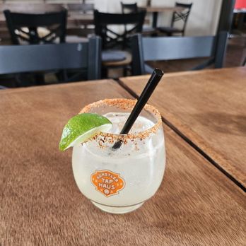 Künstler Tap Haus - Margarita on the rocks - Beer Bar Near Me - San Antonio, Texas Künstler Tap Haus - Margarita on the rocks - Beer Bar Near Me - San Antonio, Texas