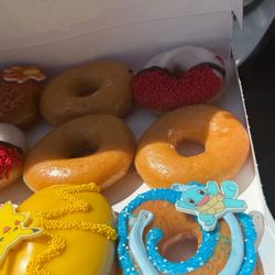 Krispy Kreme - Pokemon Specialty Dozen
