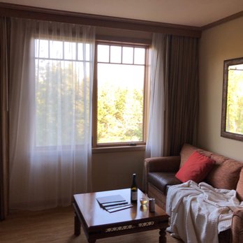 Suncadia Resort - Sitting area - Resorts Near Me - Cle Elum, Washington Suncadia Resort - Sitting area - Resorts Near Me - Cle Elum, Washington