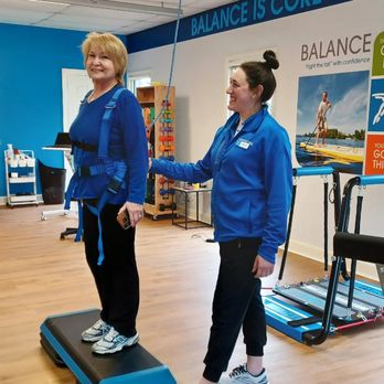 【THEAIRTOWN】 fancy floor pt Physical Therapy in Smithtown, NY | Metro Physical & Aquatic