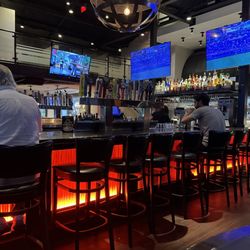 Stone Werks Big Rock Grille - Lincoln Heights - Open seating at the bar area.