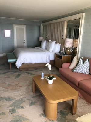 Four Seasons Resort Palm Beach by null