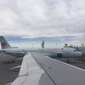 Air Canada - Airlines Near Me - Calgary, Alberta