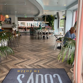 Cody's La Jolla - Breakfast & Brunch Near Me - La Jolla, California