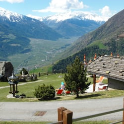 Linthof - Blick vom Linthof ins Vinschgautal