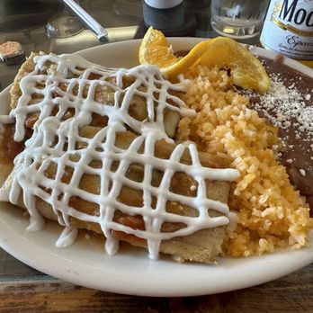 El Pueblo Bakery & Restaurant - Tamale plate - Mexican Near Me - Newhall, California El Pueblo Bakery & Restaurant - Tamale plate - Mexican Near Me - Newhall, California