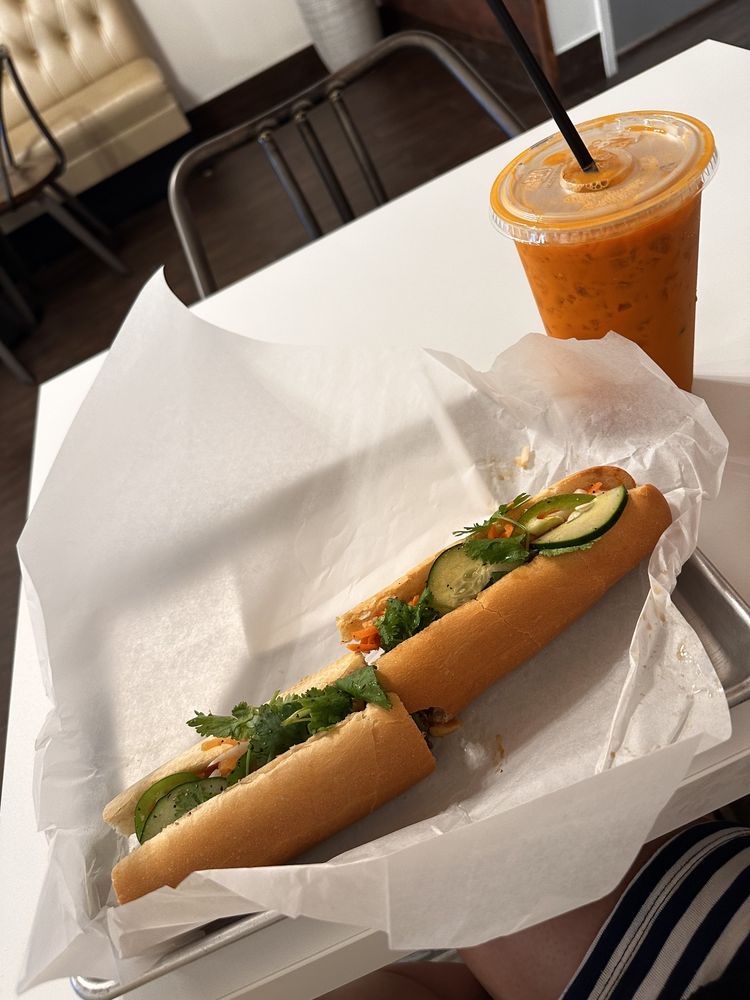 Cali Banh Mi - Point Loma