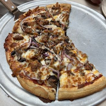 Coconut Kenny's Pizza - Bellingham - Sausage, onion, and mushroom (gf) pizza - Pizza Near Me - Bellingham, Washington