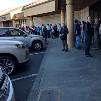 Fusion Delight - Sunday morning line out the door pre-opening - Chinese Near Me - San Leandro, California Fusion Delight - Sunday morning line out the door pre-opening - Chinese Near Me - San Leandro, California