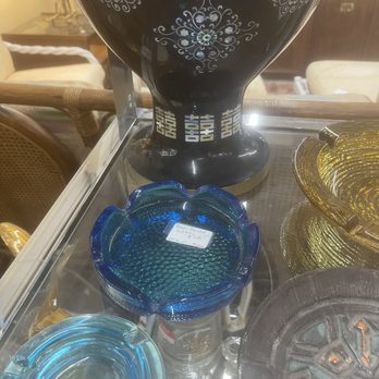 Lula B's Design District - Ashtrays - Used, Vintage & Consignment Near Me - Dallas, Texas