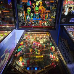 Comic Kingdom - Pinball Fun