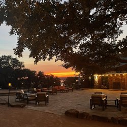 Canyon of the Eagles - The gorgeous patio outside of the restaurant overlooking the lake