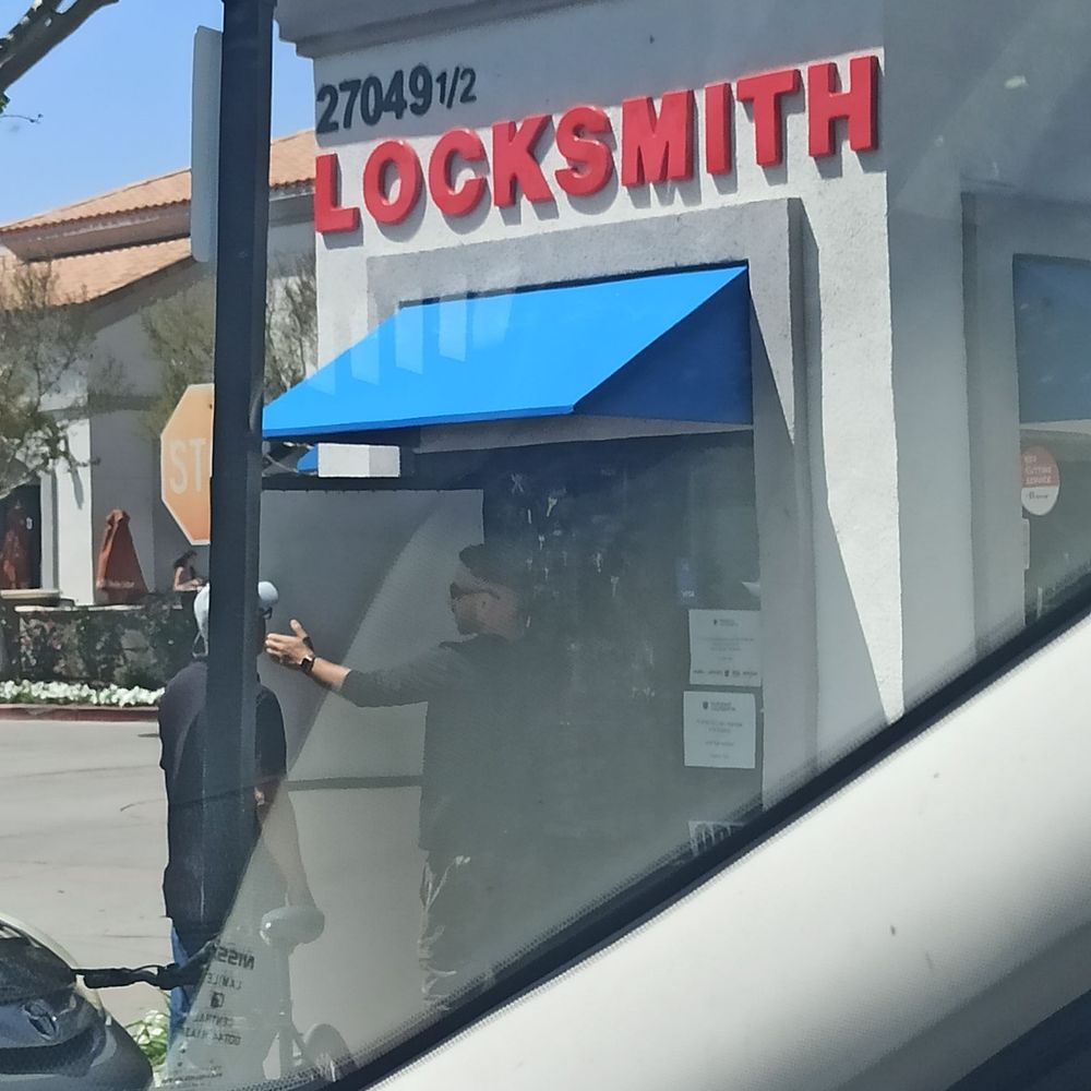 Safeway Locksmith - Keys & Locksmiths Near Me - Valencia, California Safeway Locksmith - Keys & Locksmiths Near Me - Valencia, California