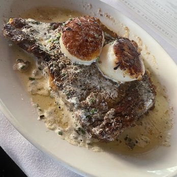 Del Frisco's Double Eagle Steakhouse - Prime rib topped with scallops - Steakhouses Near Me - Dallas, Texas