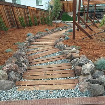 Greenlife Landscaping Design & Construction - steps up the hill - Landscaping Near Me - San Jose, California Greenlife Landscaping Design & Construction - steps up the hill - Landscaping Near Me - San Jose, California