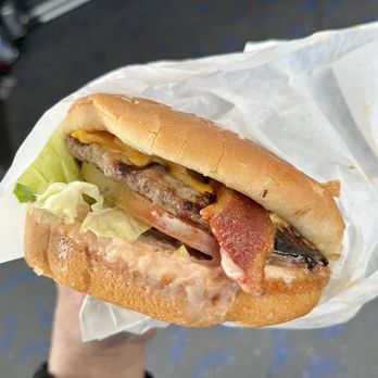 Bravo's Charburgers - Bacon Cheeseburger - Burgers Near Me - Inglewood, California Bravo's Charburgers - Bacon Cheeseburger - Burgers Near Me - Inglewood, California