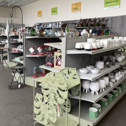 Hi-Way Garden Center - Pots and garden art