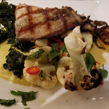 Pacific Catch - Grilled kanpachi and vegetables - Seafood Near Me - Dublin, California Pacific Catch - Grilled kanpachi and vegetables - Seafood Near Me - Dublin, California
