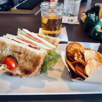1919 Kitchen & Tap - Turkey Club with Chips - New American Near Me - Green Bay, Wisconsin 1919 Kitchen & Tap - Turkey Club with Chips - New American Near Me - Green Bay, Wisconsin