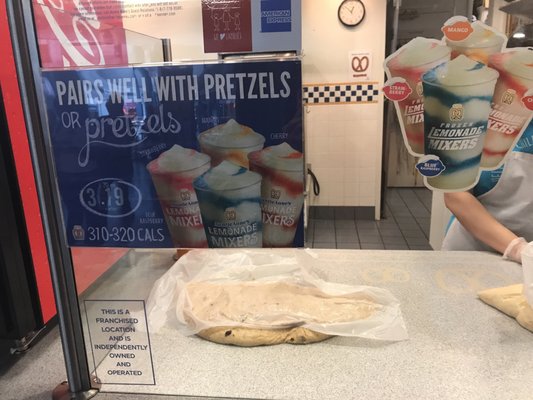 Auntie Anne's by null