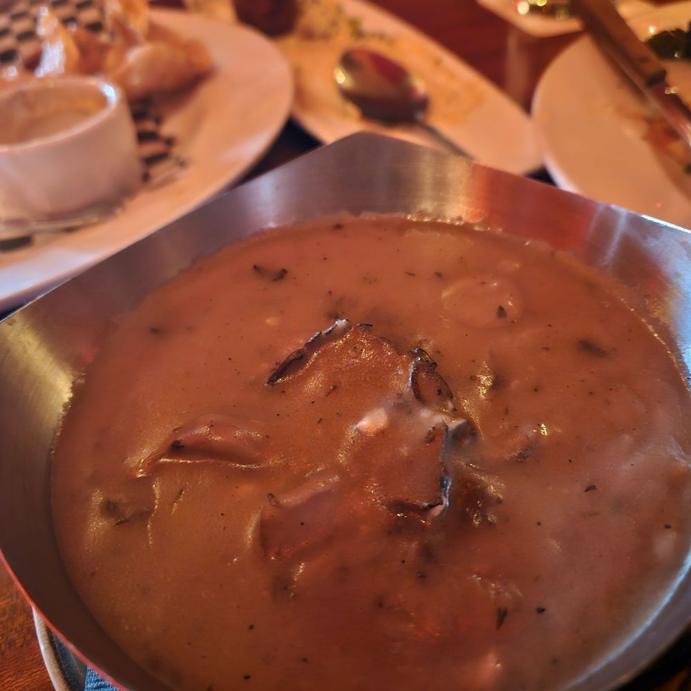 Mushroom Gravy is AMAZZZZZING Mushroom Gravy is AMAZZZZZING