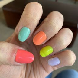 Look how fun these new summer colors are! Look how fun these new summer colors are!