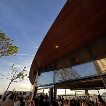 Java Rooftop - Ambience at sunset - Bars Near Me - Lisbon, 11 Java Rooftop - Ambience at sunset - Bars Near Me - Lisbon, 11