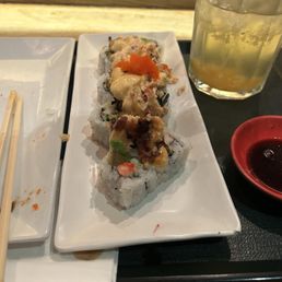 Dynamite California roll Dynamite California roll