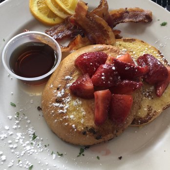 Cafe Duo - French Toast with applewood bacon - Breakfast & Brunch Near Me - Greenville, North Carolina