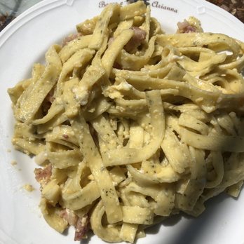 Bacco e Arianna - Carbonara, it has onions and wasn't great. - Italian Near Me - Pompei, NA