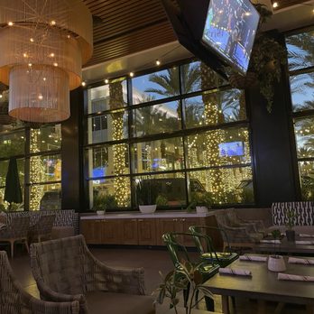 Culinary Dropout - Inside - New American Near Me - Scottsdale, Arizona