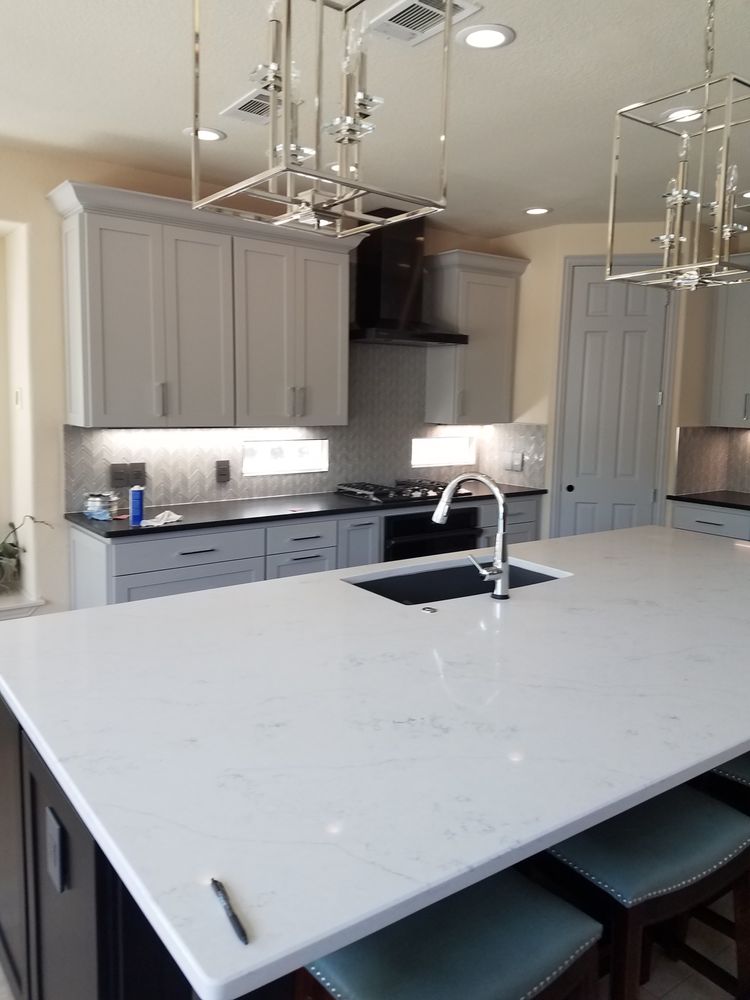 Slide of Luna General Contractors