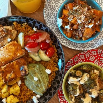 Nando's Peri-Peri - Rainbow salad with halloumi, Brussels sprouts, roasted sweet potato, and mango limeade - Chicken Shop Near Me - Houston, Texas
