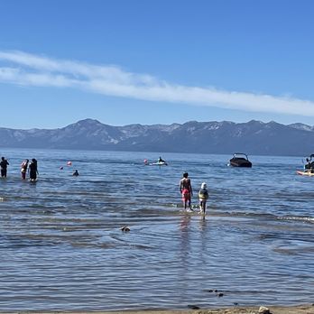 Kings Beach State Recreation Area - The crowd on a Thursday morning around 10:30 am in July. - Beaches Near Me - Kings Beach, California Kings Beach State Recreation Area - The crowd on a Thursday morning around 10:30 am in July. - Beaches Near Me - Kings Beach, California