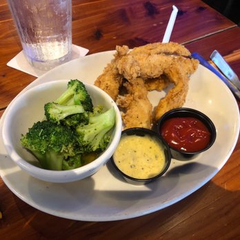 Twin Peaks - You gotta try Twin Peaks! - Sports Bars Near Me - Columbia, South Carolina Twin Peaks - You gotta try Twin Peaks! - Sports Bars Near Me - Columbia, South Carolina