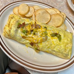 Pondfield Cafe - Omelette and home fries