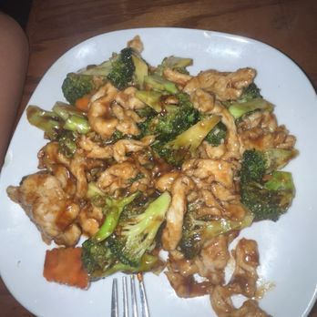 Fancy Sushi & Restaurant - Chicken and broccoli - Sushi Bars Near Me - Surf City, North Carolina