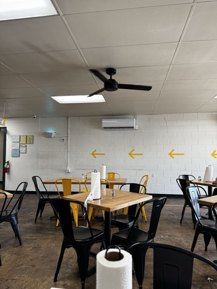 Los Primos Tacos & More