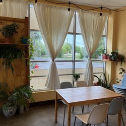 Oakland Tea House - Inside