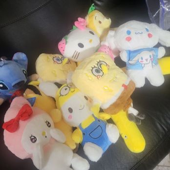 Claw Planet - spent 40bucks walked out with all of this - Arcades Near Me - Las Vegas, Nevada