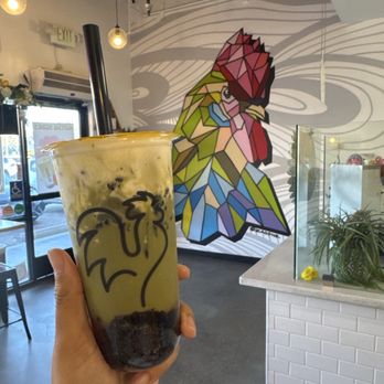 Rooster Tea - Costa Mesa - Strawberry Matcha Milk Tea with Oreo - Bubble Tea Near Me - Costa Mesa, California