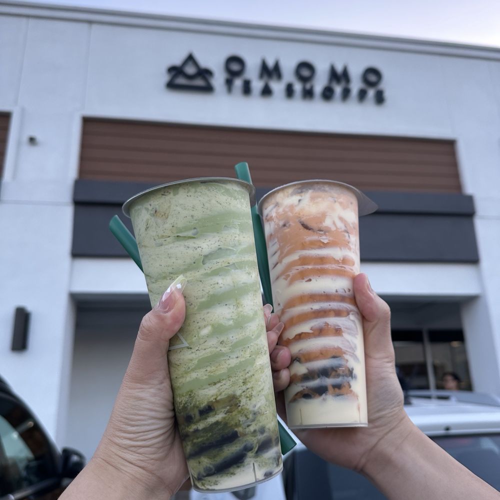 OMOMO Tea Shoppe  - Matcha boba and Thai tea boba - Bubble Tea Near Me - Brea, California