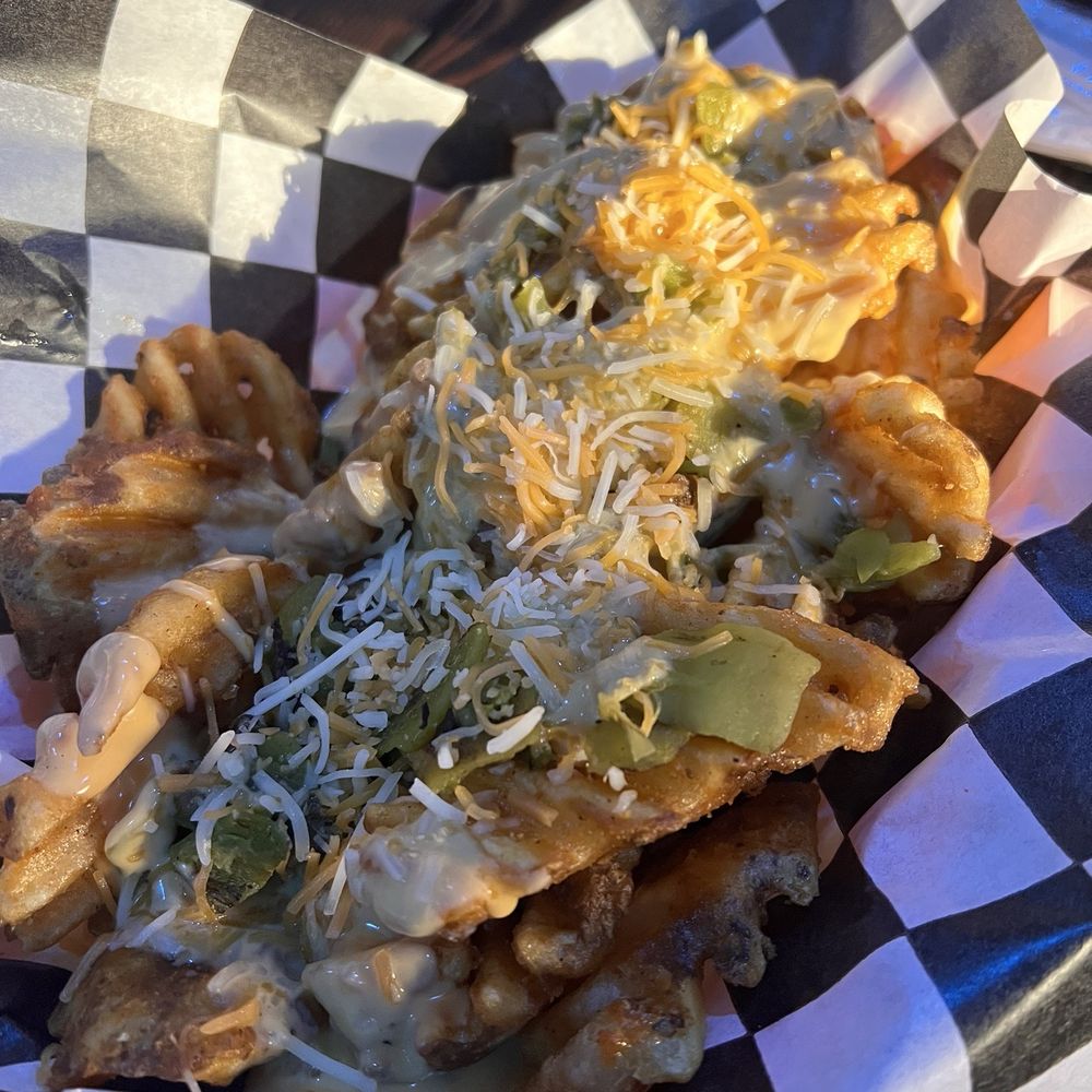 Black Cock Brewery - Green Chile Cheese Fries DELICIOUS - Brewpubs Near Me - Roswell, New Mexico Black Cock Brewery - Green Chile Cheese Fries DELICIOUS - Brewpubs Near Me - Roswell, New Mexico