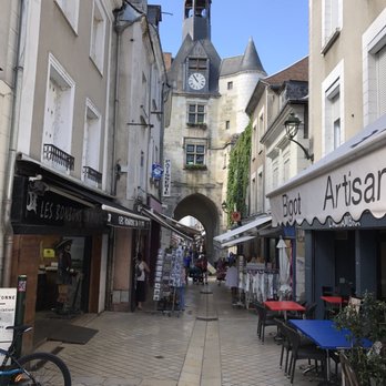Domaine de l'Arbrelle - Located just five minutes from Amboise which is absolutely adorable. - French Near Me - Amboise, 37 Domaine de l'Arbrelle - Located just five minutes from Amboise which is absolutely adorable. - French Near Me - Amboise, 37