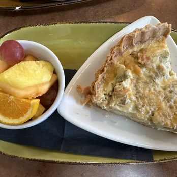 Linn's Restaurant - Salmon quiche with a side of fruits. Not a fan of the quiche - American Near Me - Cambria, California Linn's Restaurant - Salmon quiche with a side of fruits. Not a fan of the quiche - American Near Me - Cambria, California