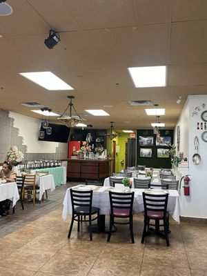 Cafe de Manila by null