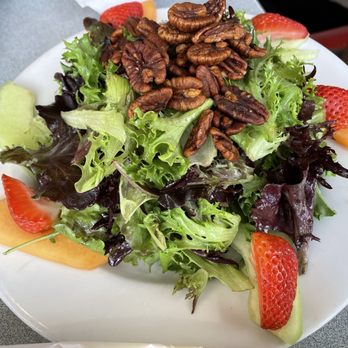 Jeffrey's Hamburgers - Signature Salad - Burgers Near Me - San Mateo, California